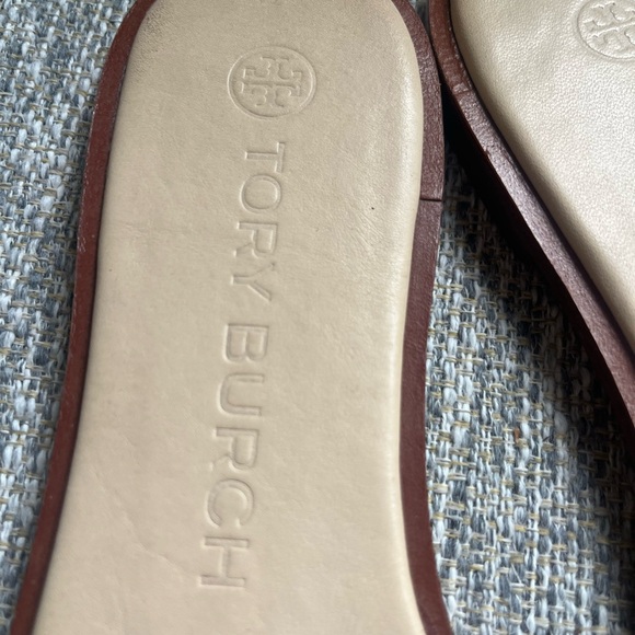 Tory Burch Gold Logo Cream leather Slides  size 8.5 - Picture 3 of 9